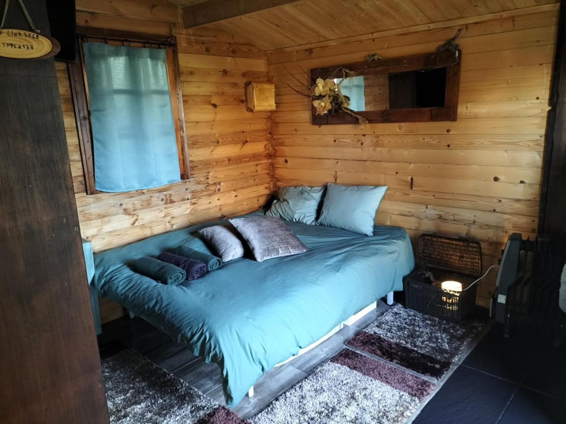 Dinocamp Guest House โลรินญา ภายนอก รูปภาพ